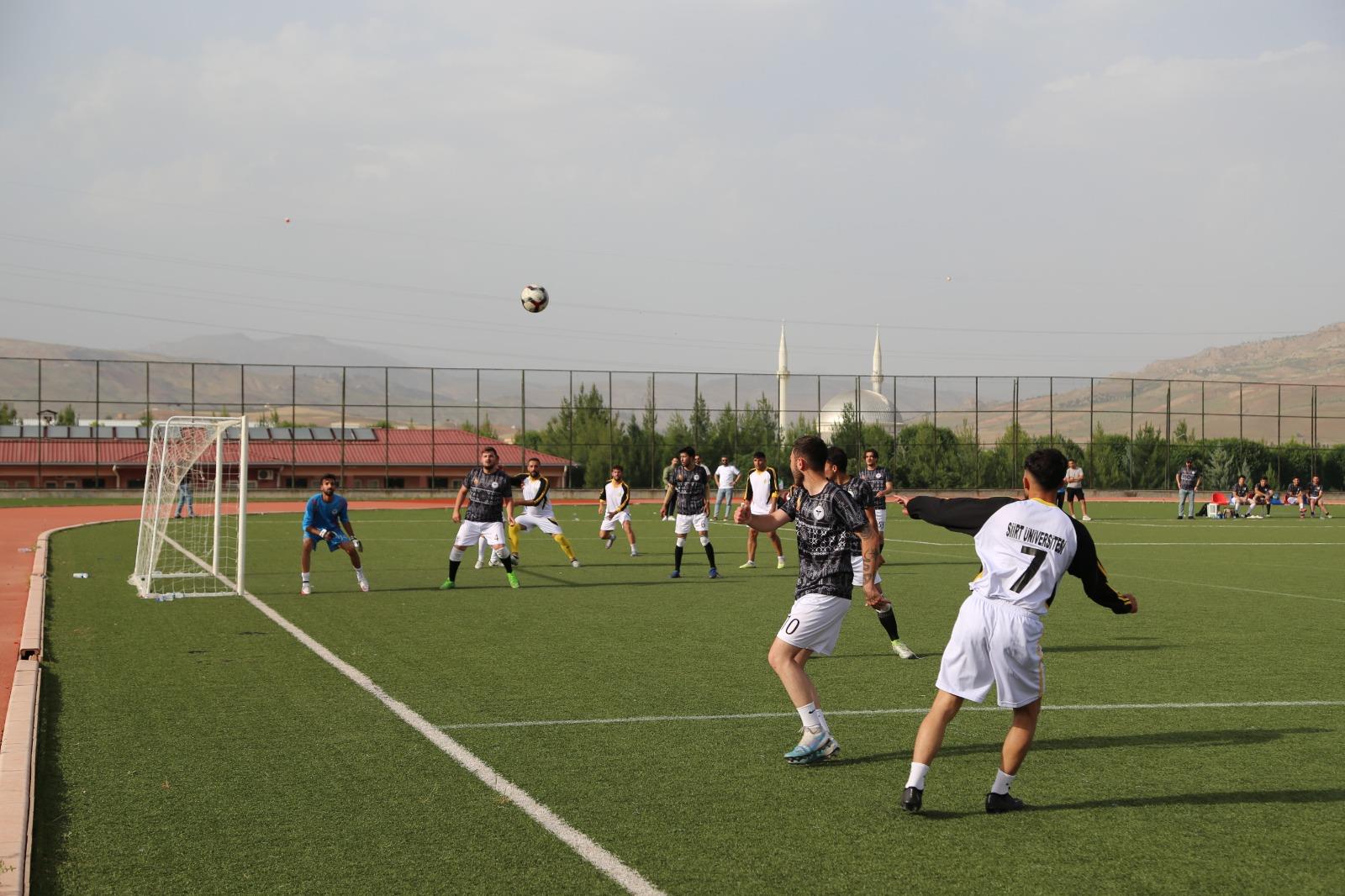 Üniversitemizde Bahar Şenlikleri Spor Müsabakaları düzenlendi.